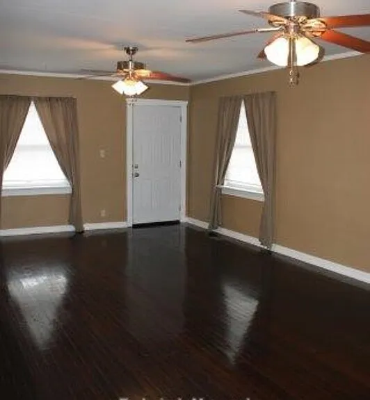 3618 Anderson Ave — Photo 5