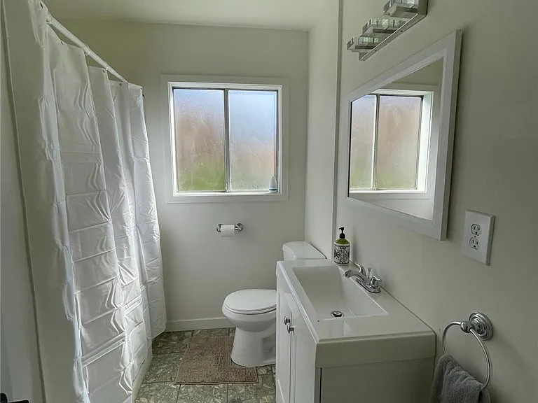 7359 Amestoy Ave — Photo 20