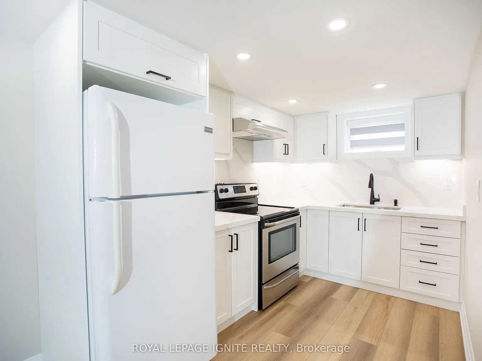 2 bed, $1,950 — Photo 4