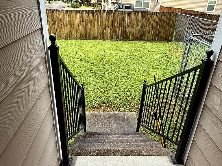 3925 Clematis St — Photo 21