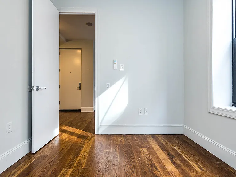 1635 Putnam Ave #2G — Photo 37