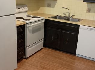 9260 Rosehill Rd APT 8, Lenexa, KS 66215