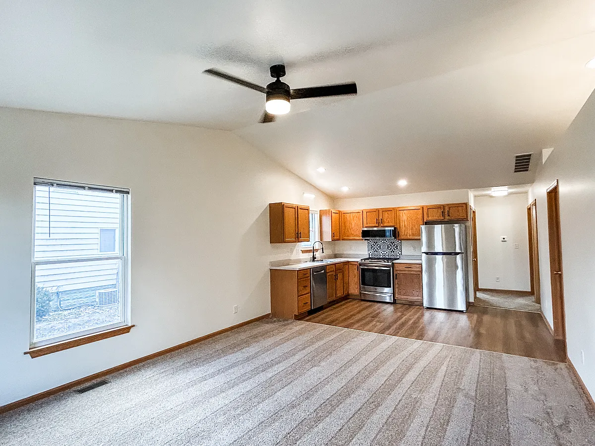 Building Photo - 257 Ellen St #257