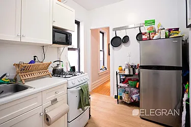 Rented by (Legacy) Elegran