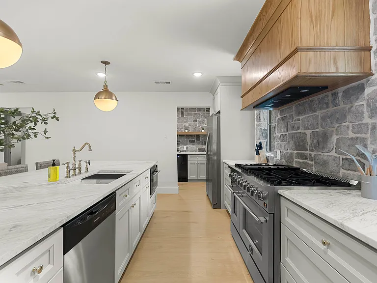3345 Jubilee Trl — Photo 8