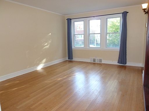 2nd image of 4928 N Kedvale Ave