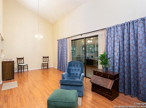 4th image of 4919 Timber Trace St