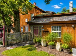 212 Thrall Rd, Poultney, VT 05764