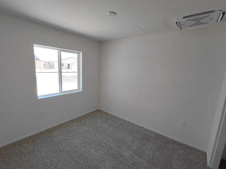 475 Palomino Ct — Photo 6