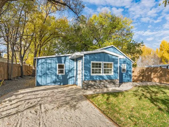 48 Oregon Ave, Lovell, WY 82431