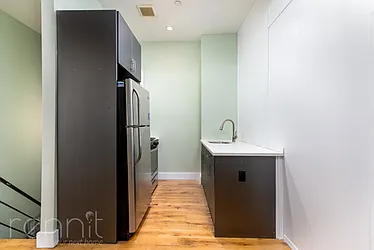 Rented by Rennit Inc.