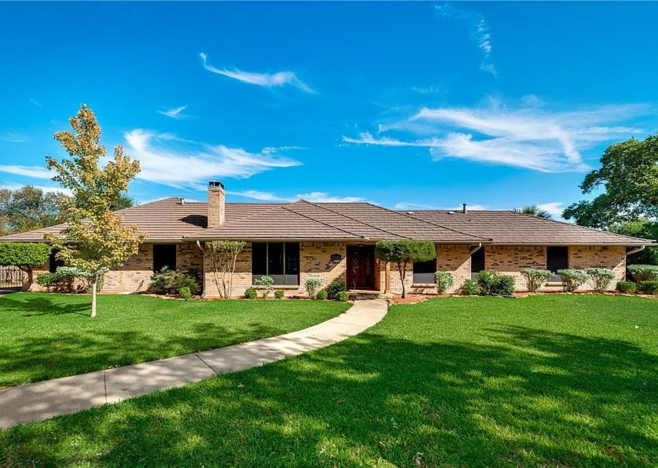 1st image of 3306 Westwood Cir