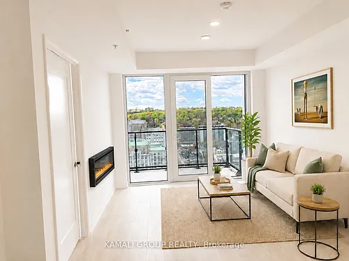 75 James St S #2412 Photo 1