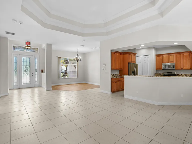 1092 SW Majorca Ave — Photo 11