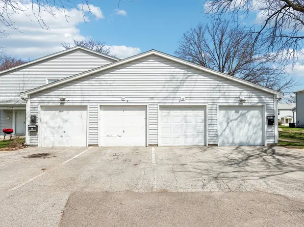 1395 S Glen Cir APT D, Aurora, IL 60506