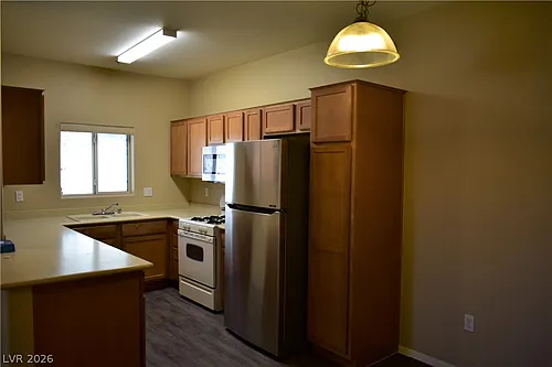 2291 W Horizon Ridge Pkwy #5128 Photo 1