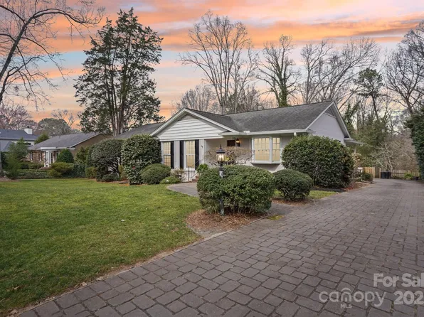 138 Lansdowne Rd, Charlotte, NC 28270