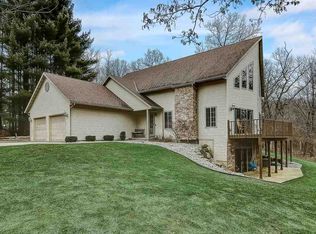 S7720 Oneida Way, Merrimac, WI 53561