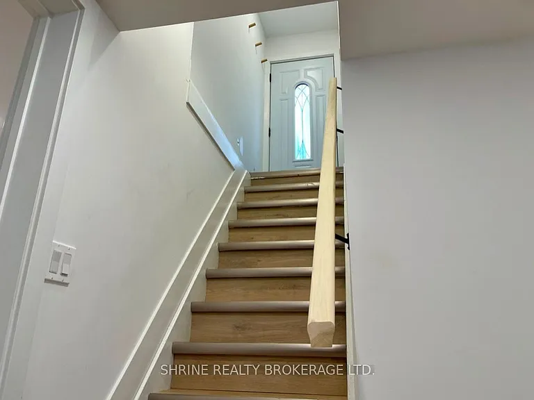 792 Fleet St #BASEMENT — Photo 3