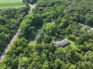 7716 E Buss Rd, Clinton, WI 53525