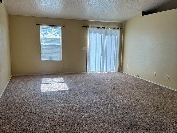 5th image of 16378 Silver Creek Ave