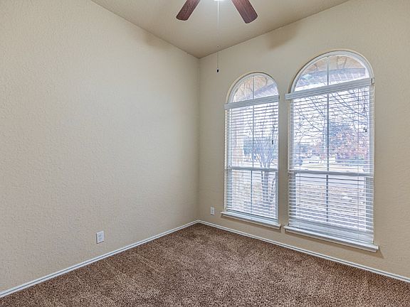 4th image of 9023 Hubbard Hl