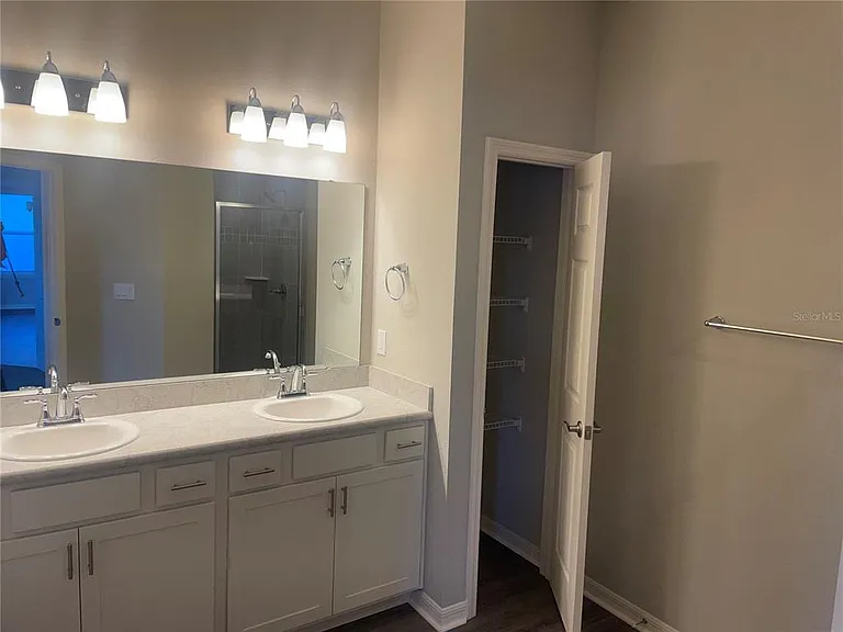 2442 Matterhorn Trl — Photo 16