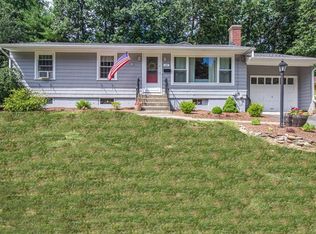 25 Scenic Dr, Holden, MA 01520