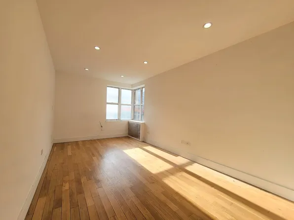 4300 Broadway image 1 of 6