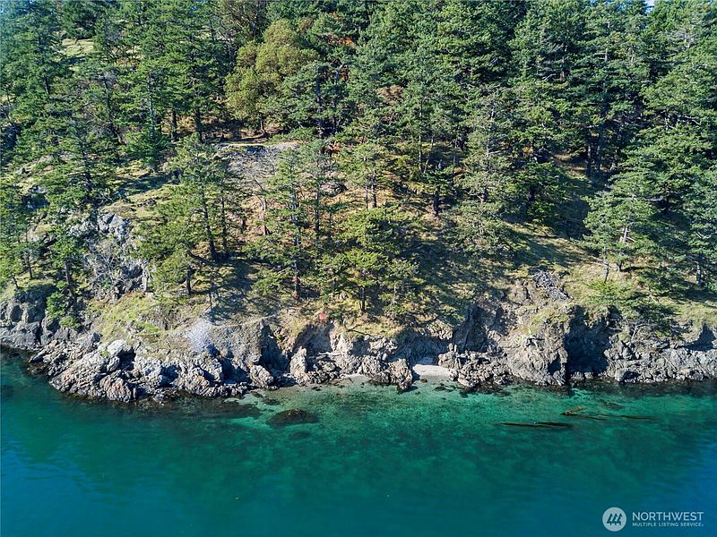3rd image of 7 Roche Harbor Shores