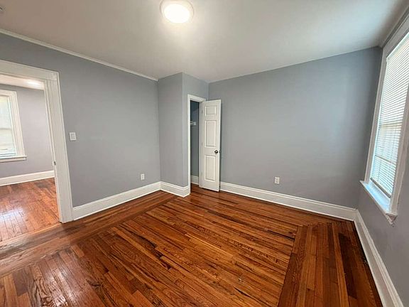 5th image of 72 Rock St #2