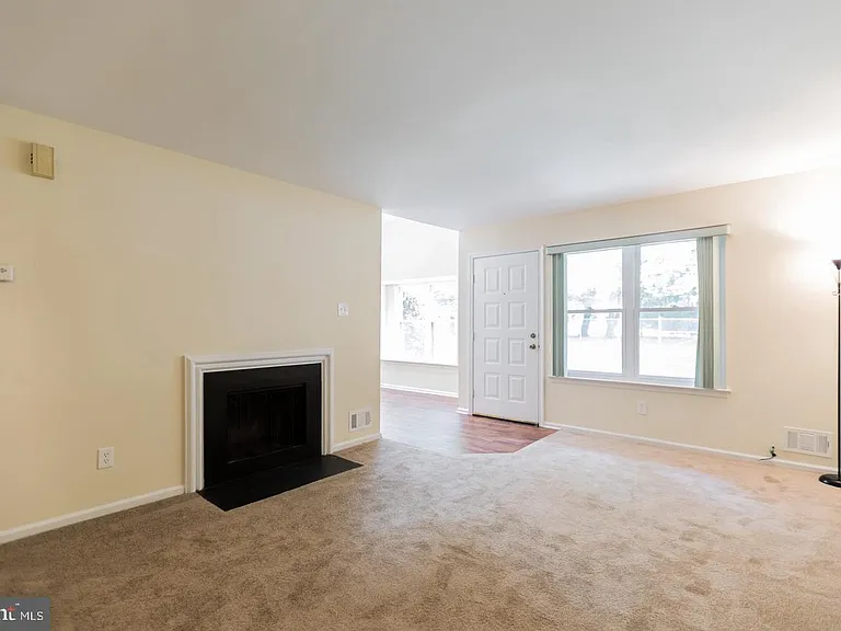 13 Heather Ct — Photo 4