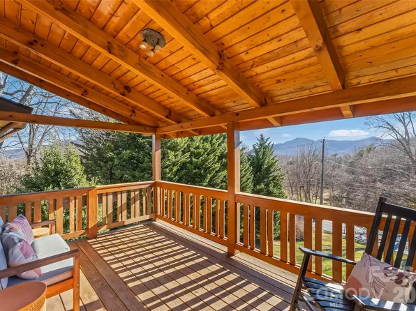 1389 Newfound Rd, Canton, NC 28716