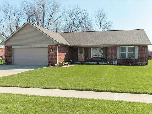 1st image of 2425 Shorewood Dr