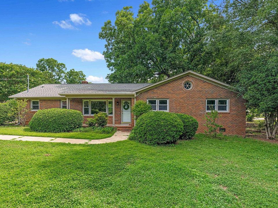 1st image of 105 Martindale Dr