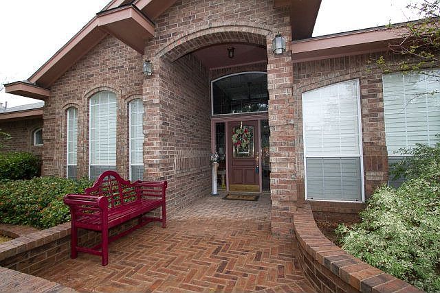 1st image of 5507 Hillcrest