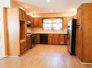 5439 Tuck Rd, Paducah, KY 42001