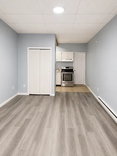 273 S Leonard St #2 Photo 1