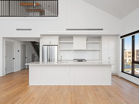 4th image of 32 Town Center St #301
