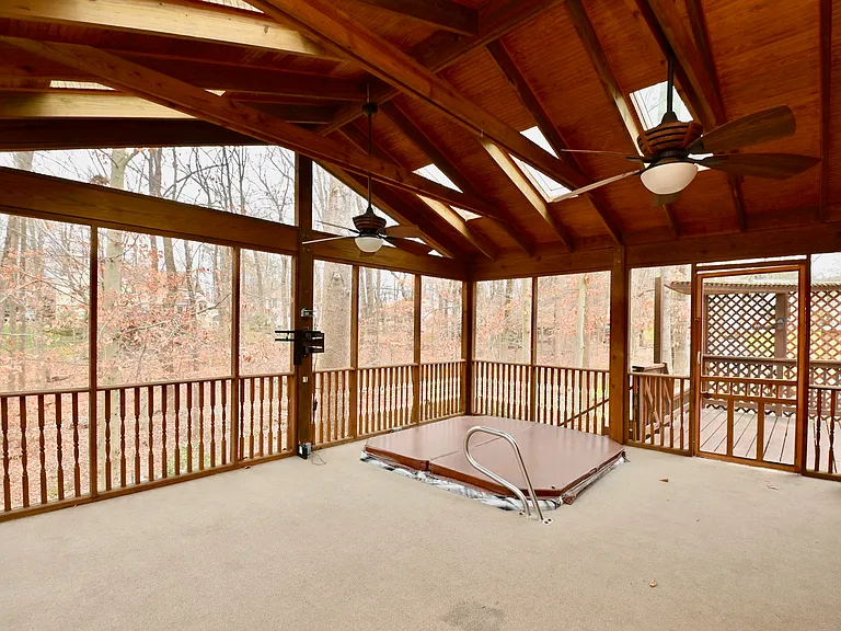7775 Newington Woods Dr — Photo 19
