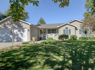 2450 E Brooks Dr, Decatur, IL 62521