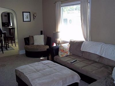 4th image of 613 N 4th St