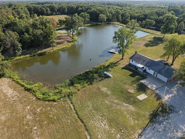 186 S Highway 19, New Florence, MO 63363
