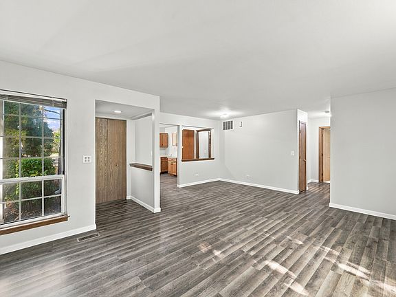 5th image of 2107 Southwind Cir