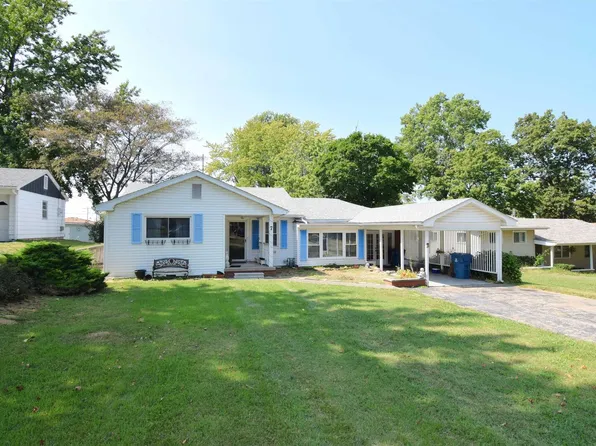 7 Westwood Dr, Mount Vernon, IL 62864