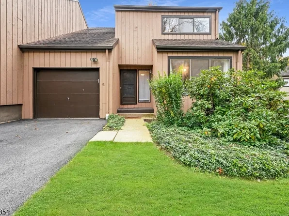 6 Sycamore Ln, Morristown, NJ 07960