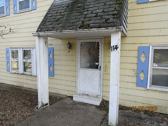 2nd image of 114 Wall St