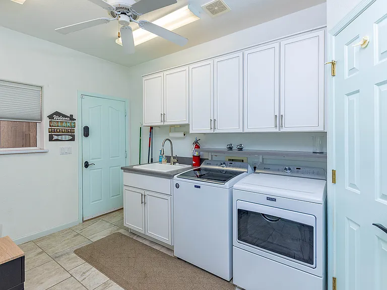 1960 Mangrum Dr — Photo 21