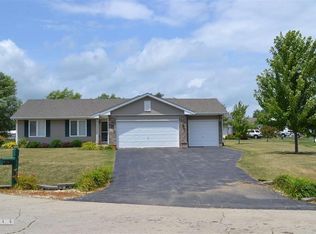 13451 Springhill Ct, Winnebago, IL 61088