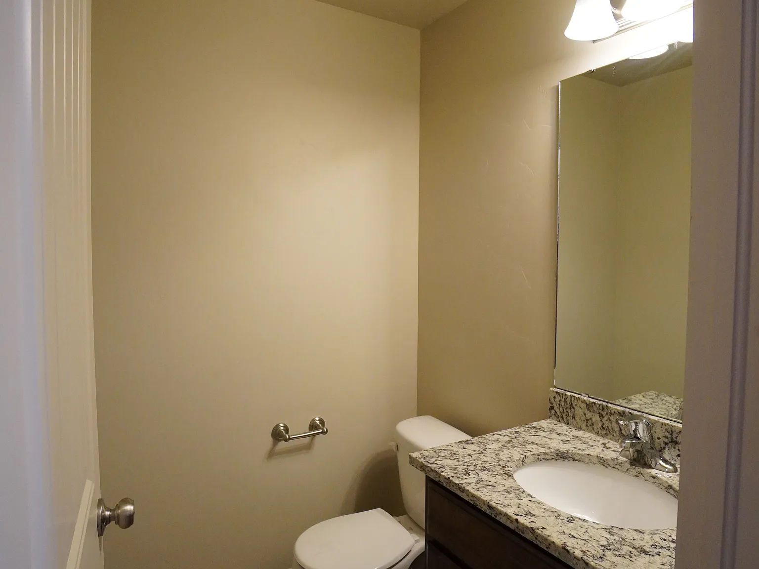 4325 W 5775 S #3C **Across the street from Emma Russell Park in Roy! — Photo 4